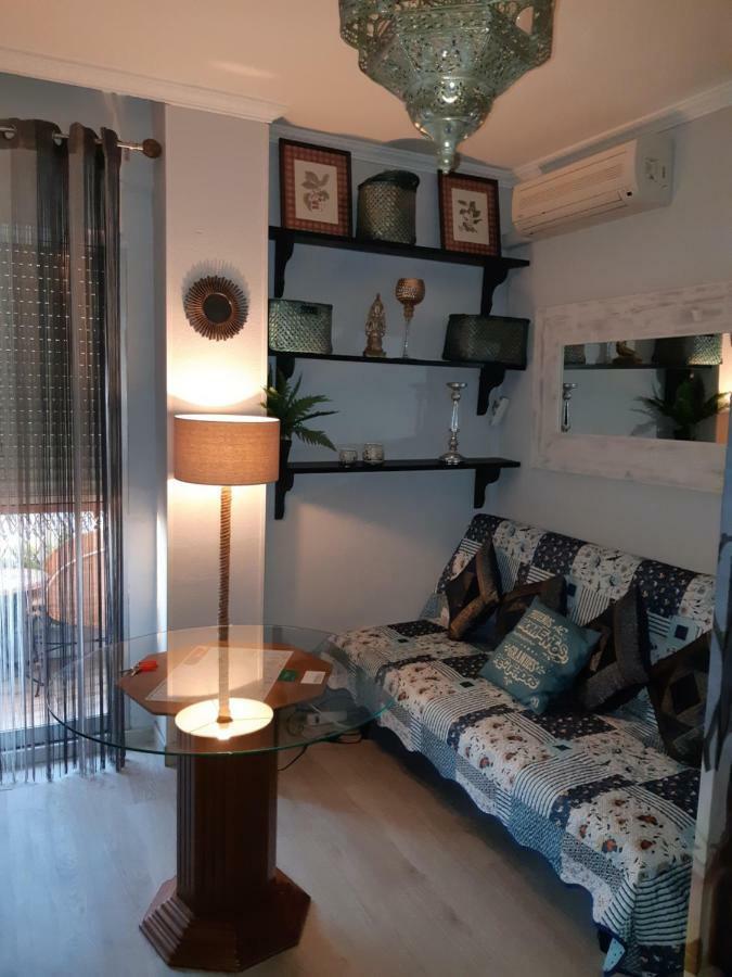 Espacio Amalia Triana Sevilla Exterior foto